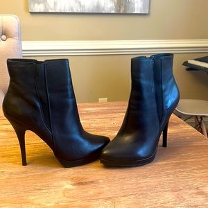 Size 10 Dune London ankle boots with side zipper